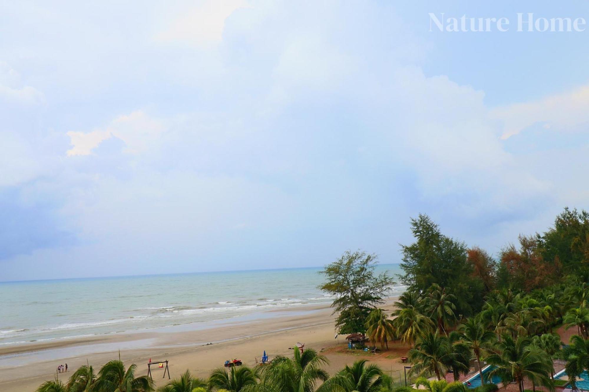 Timurbay Seafront Residences By Nature Home Kuantan Exterior photo